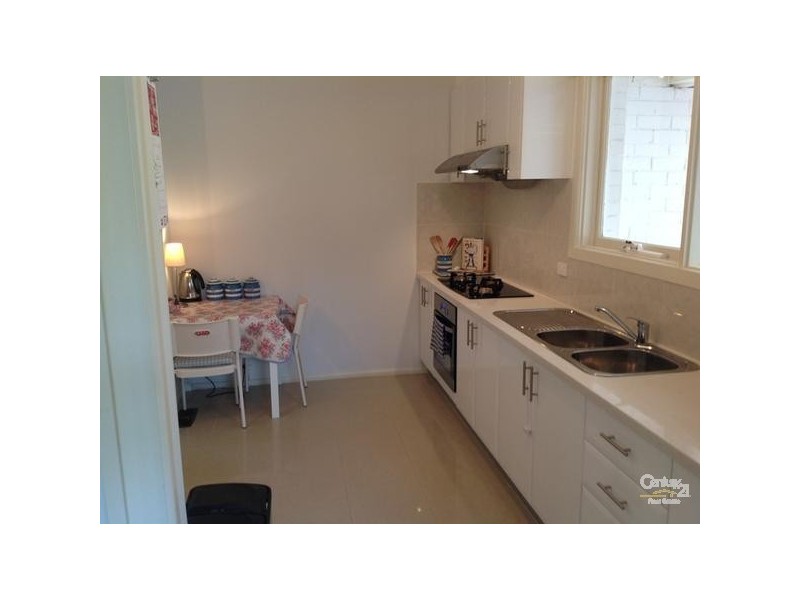 40 Kinnoull Grove, Glen Waverley VIC 3150