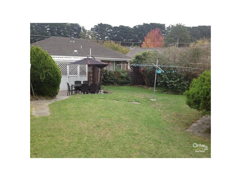 40 Kinnoull Grove, Glen Waverley VIC 3150