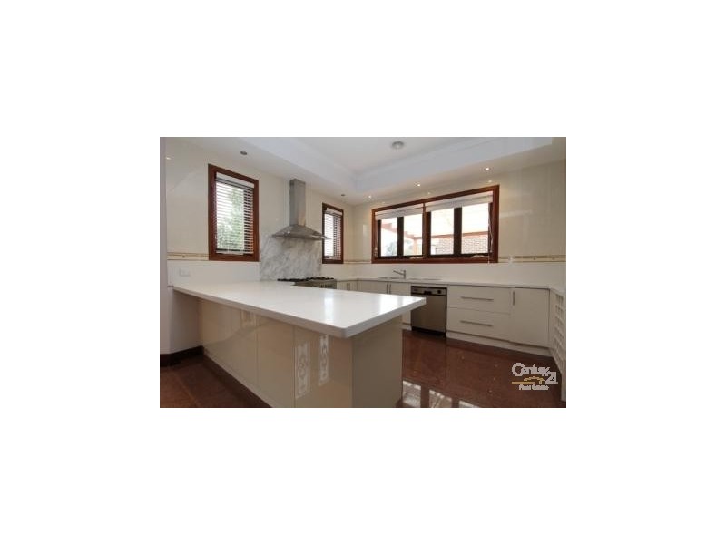 77 Aylmer Street, Balwyn North VIC 3104