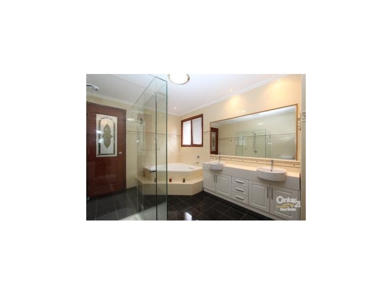 77 Aylmer Street, Balwyn North VIC 3104