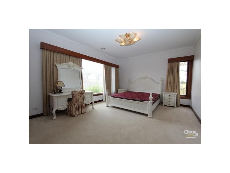 77 Aylmer Street, Balwyn North VIC 3104