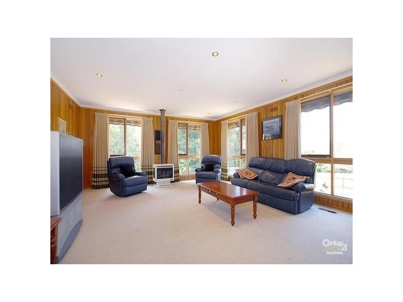 11 Karnak Court, Glen Waverley VIC 3150