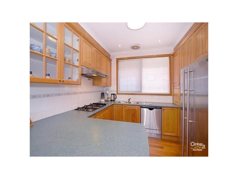 11 Karnak Court, Glen Waverley VIC 3150