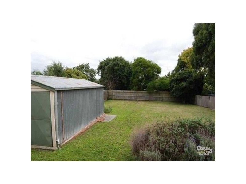 19 Farleigh Ave, Burwood VIC 3125