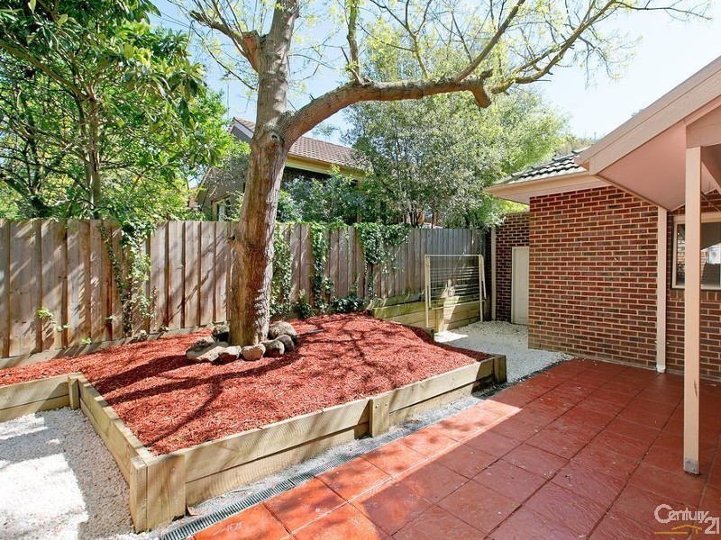 1/1 Greendale Road, Doncaster East VIC 3109