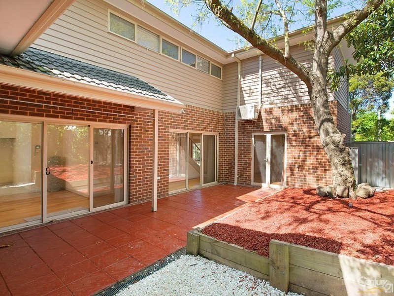 1/1 Greendale Road, Doncaster East VIC 3109