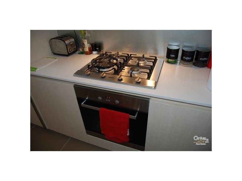 208/18 Berkeley Street, Doncaster VIC 3108