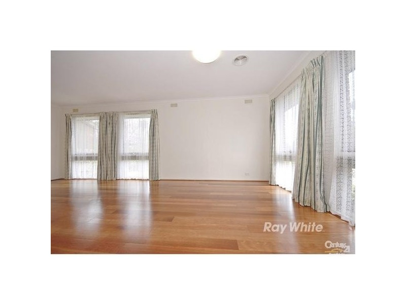12` Mowbray Drive, Wantirna South VIC 3152