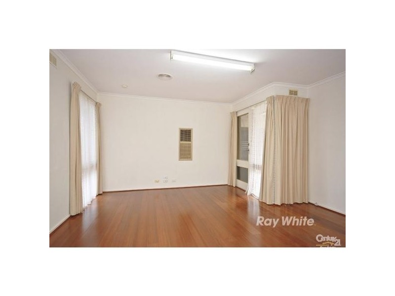 12` Mowbray Drive, Wantirna South VIC 3152