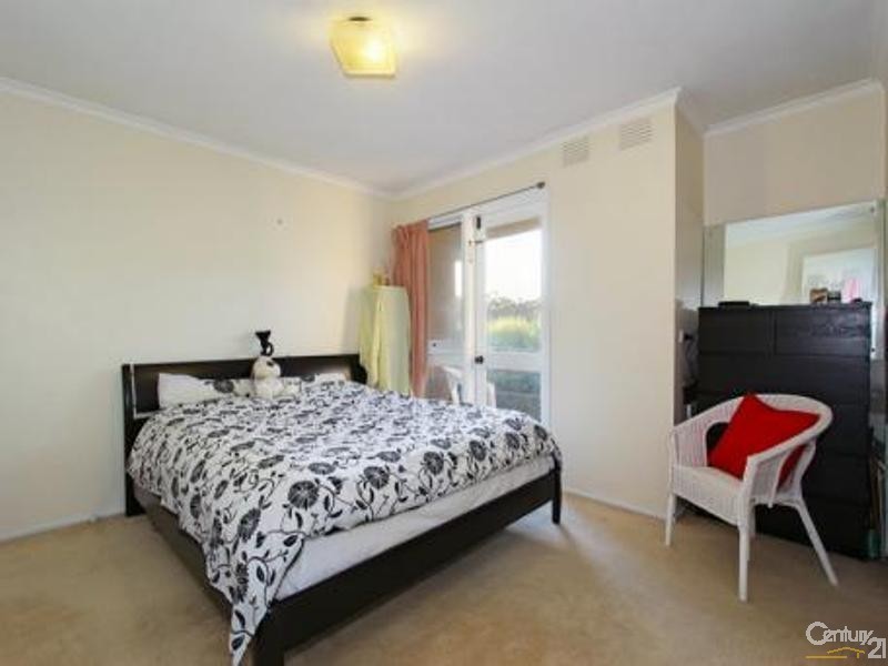 8 4 Kireep Road, Balwyn VIC 3103