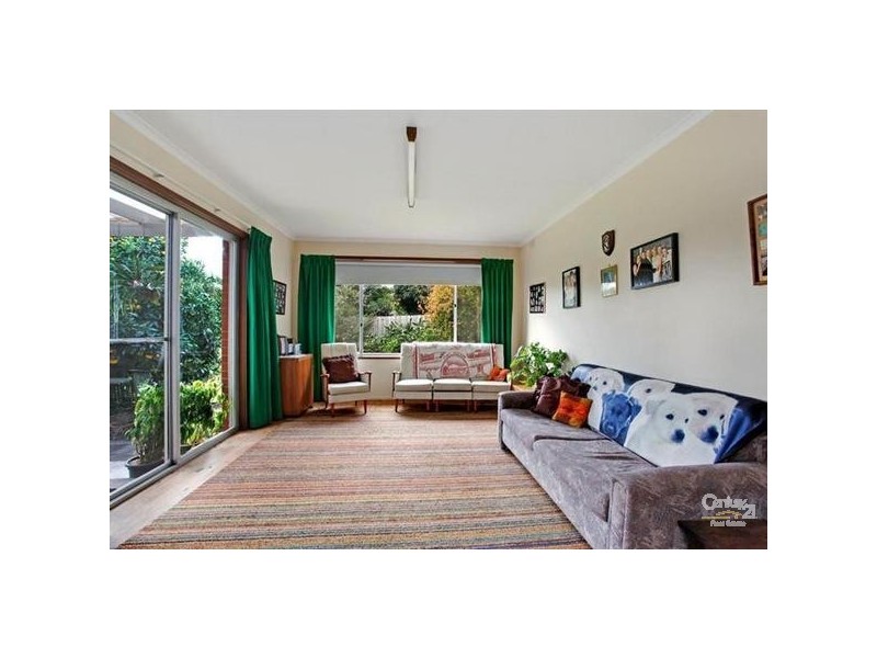 17 Tamala Avenue, Notting Hill VIC 3168