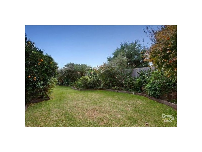17 Tamala Avenue, Notting Hill VIC 3168