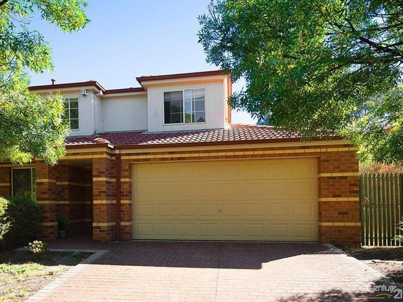 6  Oak Court, Box Hill South VIC 3128
