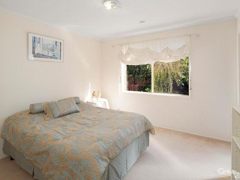 6  Oak Court, Box Hill South VIC 3128