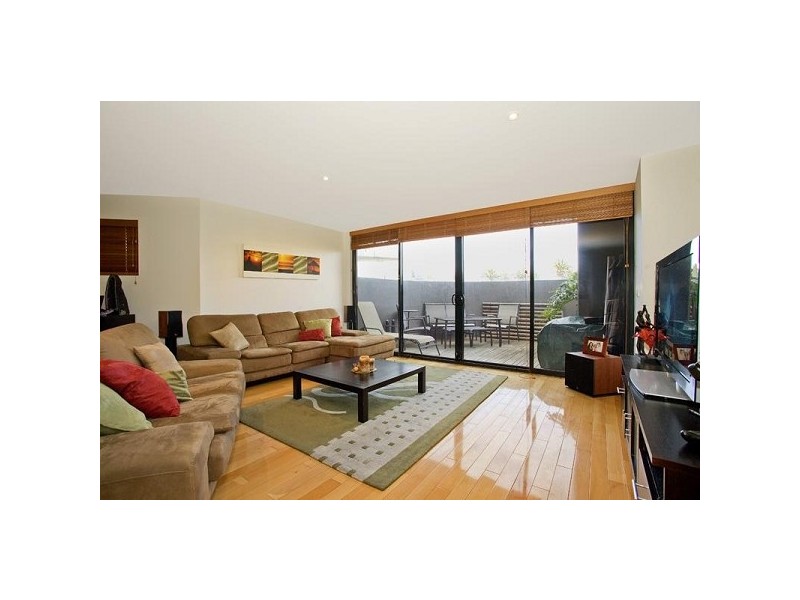 101/348 BEACONSFIELD PARADE, St Kilda West VIC 3182