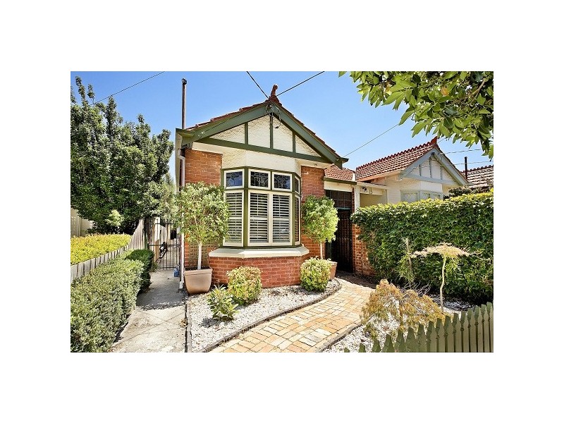 13 Kalymna Grove, St Kilda East VIC 3183