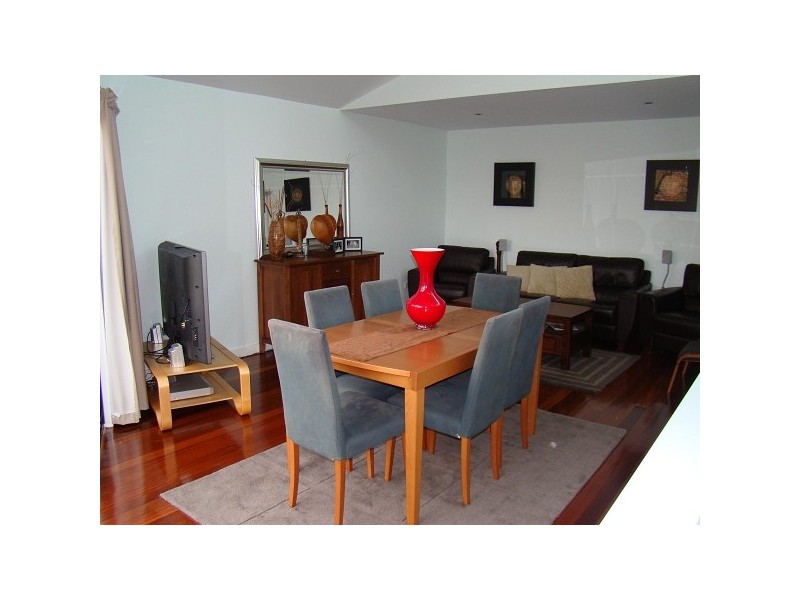 2D Bothwell Street, Balaclava VIC 3183