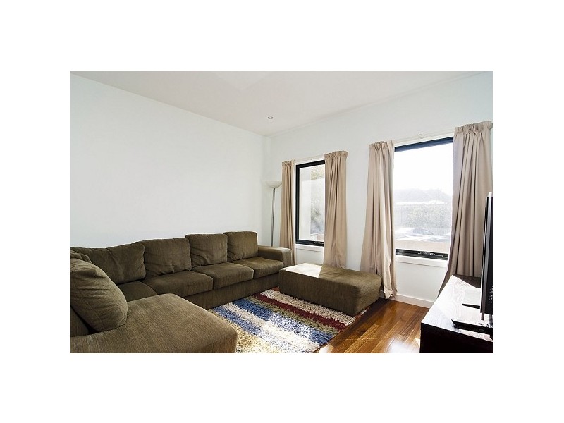 5 Nightingale Street, St Kilda East VIC 3183