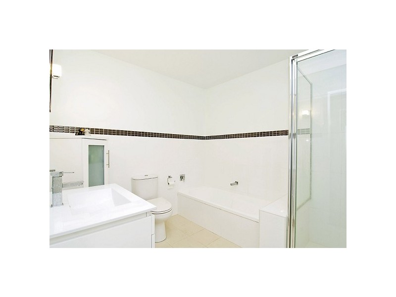 5 Nightingale Street, St Kilda East VIC 3183