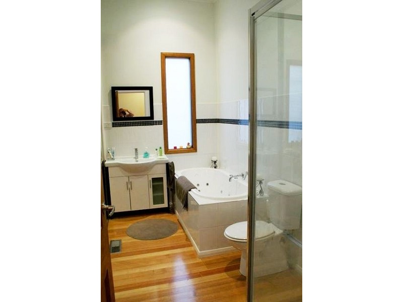 249 Bridport Street West, Albert Park VIC 3206