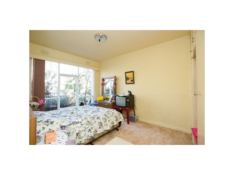 29/10 Acland Street, St Kilda VIC 3182