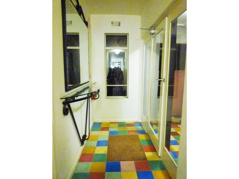 2/42 Waterloo Crescent, St Kilda VIC 3182