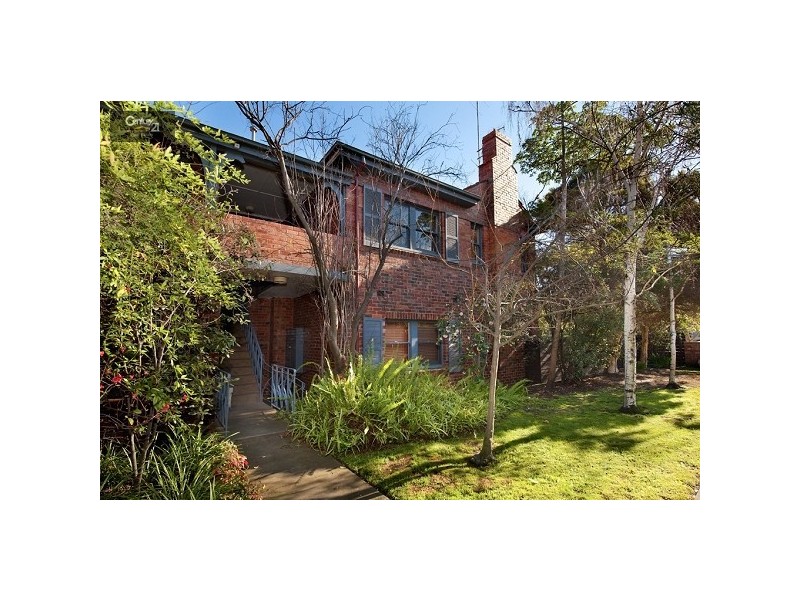 2/10 Melby Avenue, St Kilda East VIC 3183