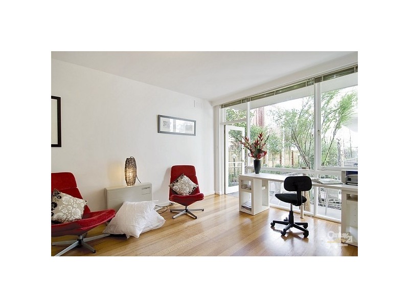 8/119 Brighton Road, Elwood VIC 3184