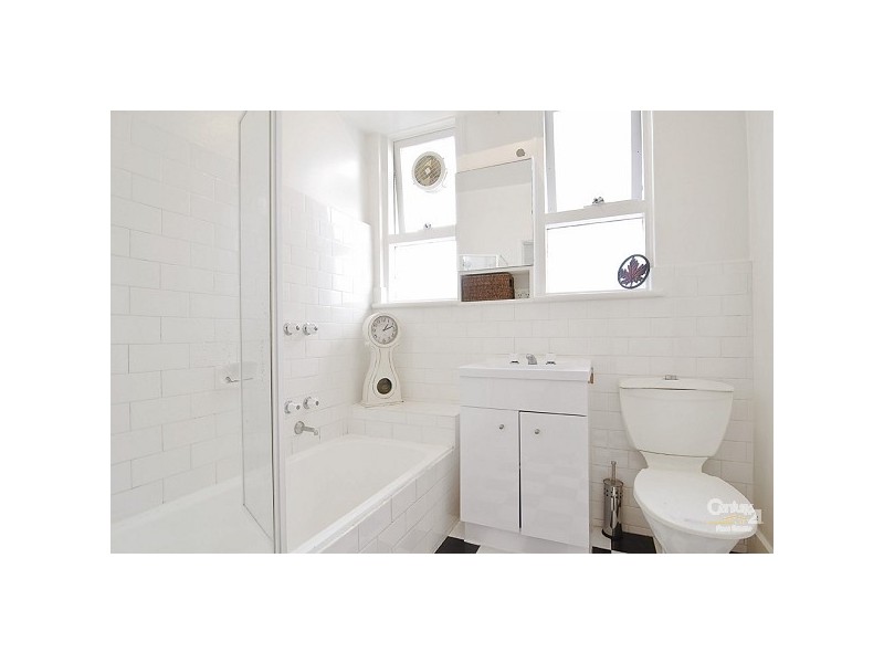 8/119 Brighton Road, Elwood VIC 3184