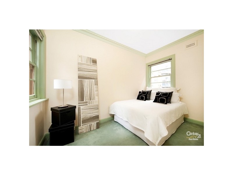 5/18-20 The Esplanade, St Kilda VIC 3182