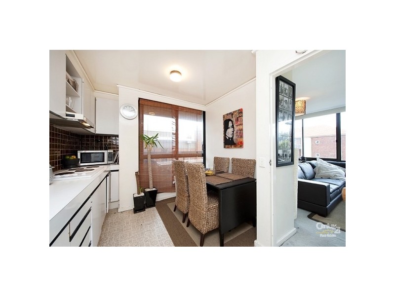 21/325 Beaconsfield Parade, St Kilda VIC 3182