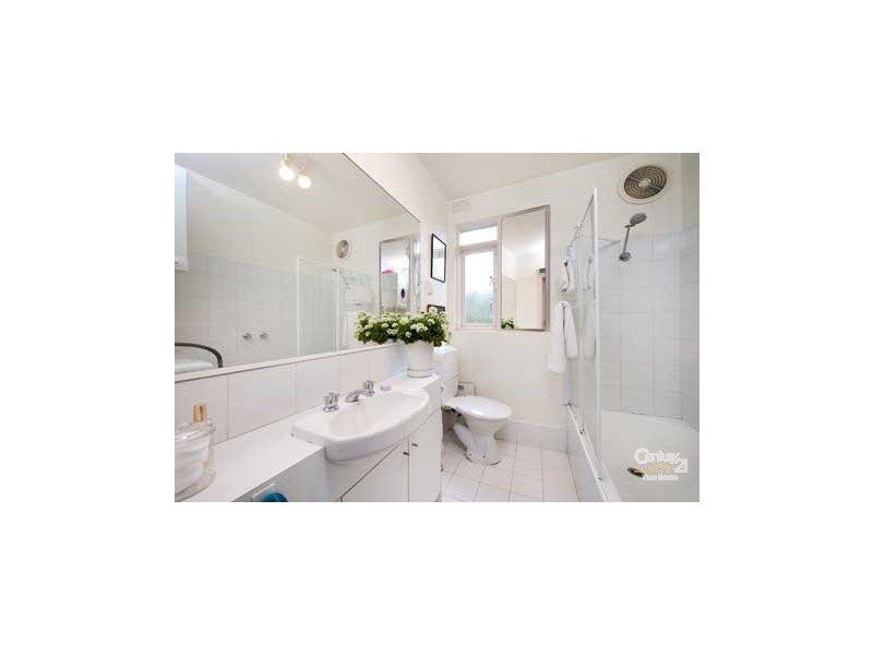 6/4 Hartpury Avenue, Elwood VIC 3184