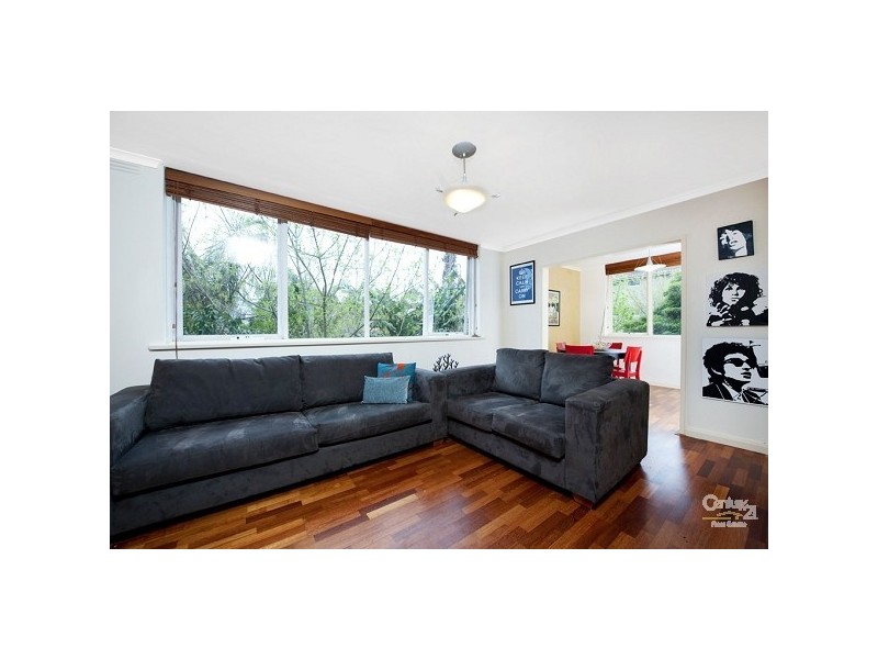 10/8 Robe Street, St Kilda VIC 3182