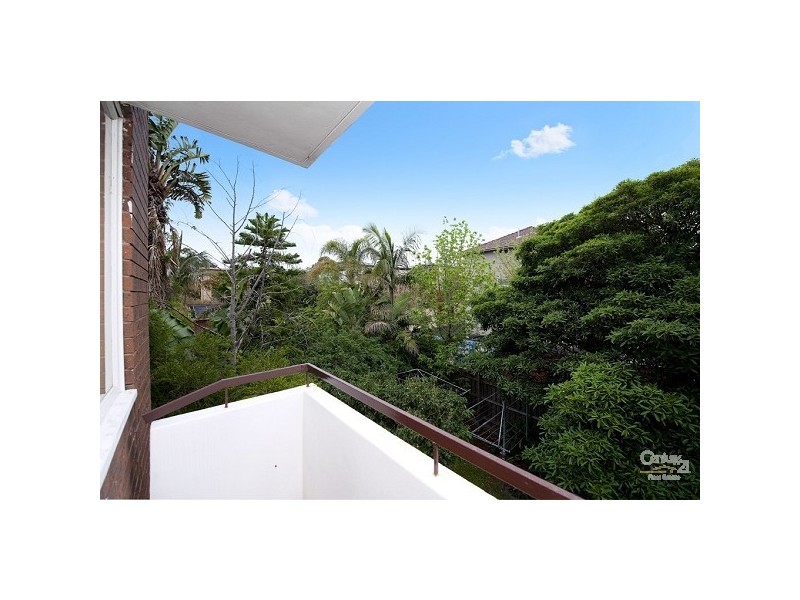 10/8 Robe Street, St Kilda VIC 3182
