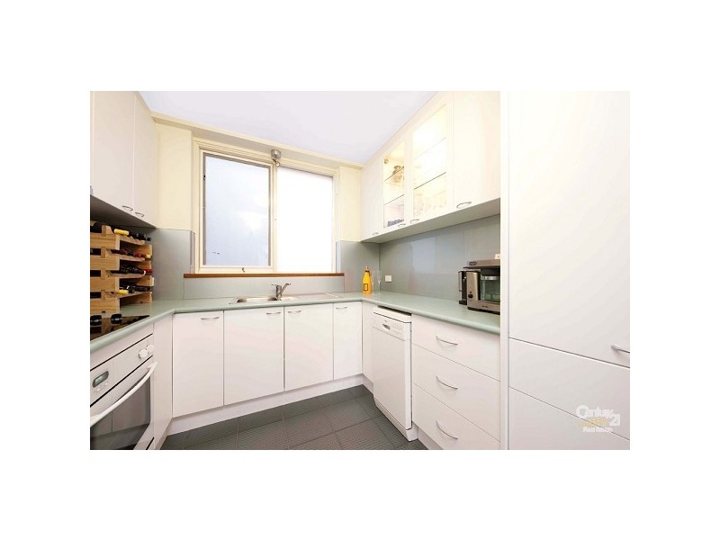 12/82 Park Street, St Kilda West VIC 3182