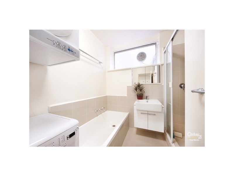 12/82 Park Street, St Kilda West VIC 3182