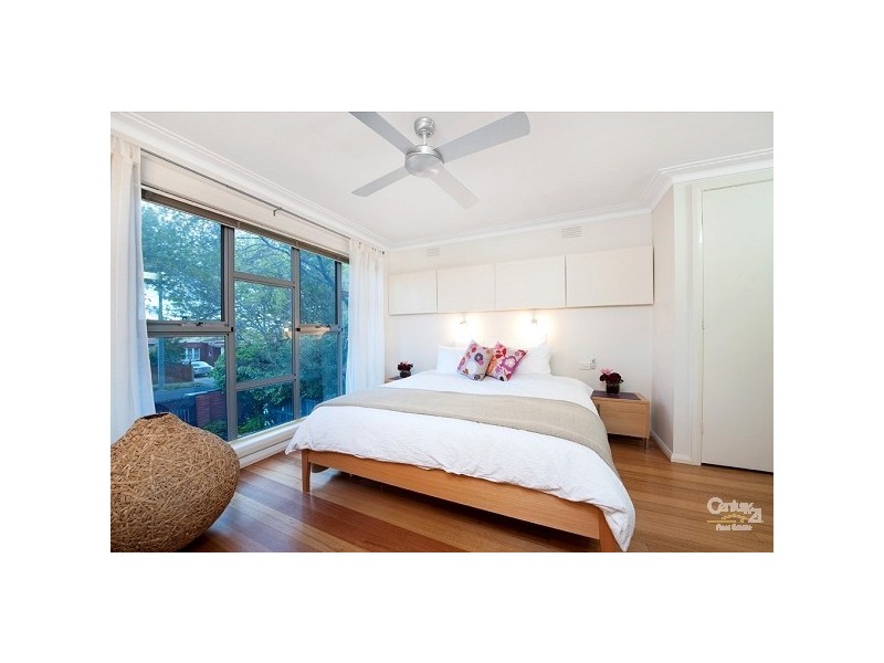 14 Burns Street, Elwood VIC 3184