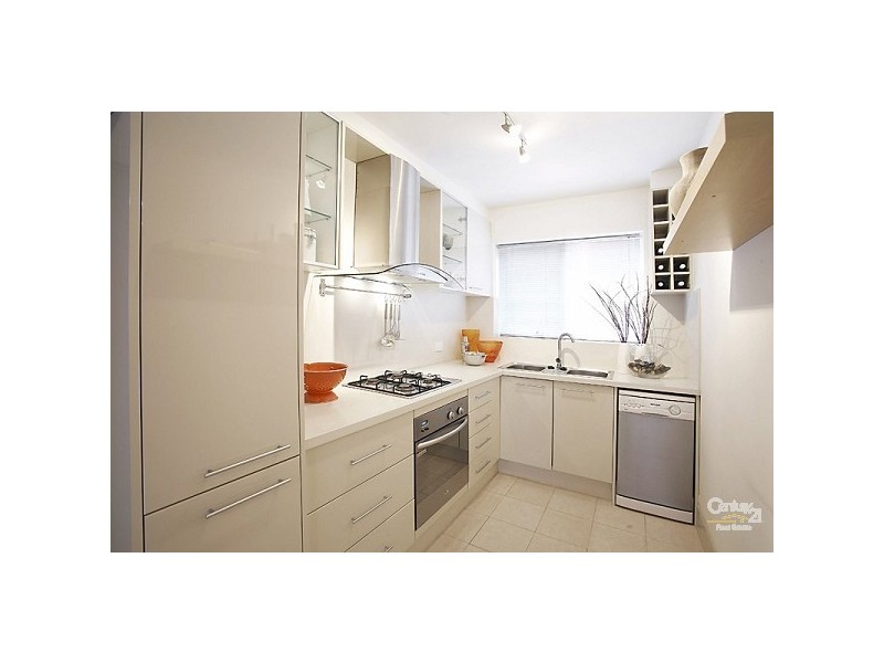 1/8 Marriott Street, St Kilda VIC 3182