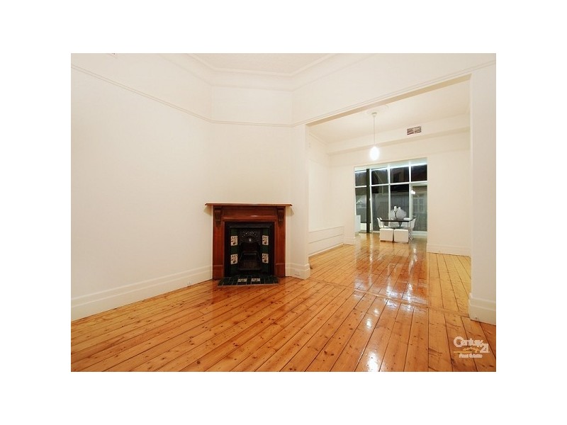 10 Lawson Street, Elwood VIC 3184