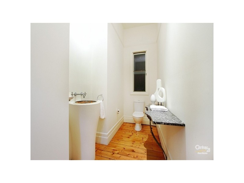 10 Lawson Street, Elwood VIC 3184