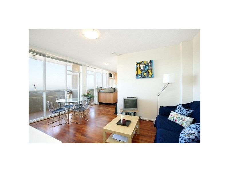 12E/12 Marine Parade, St Kilda VIC 3182