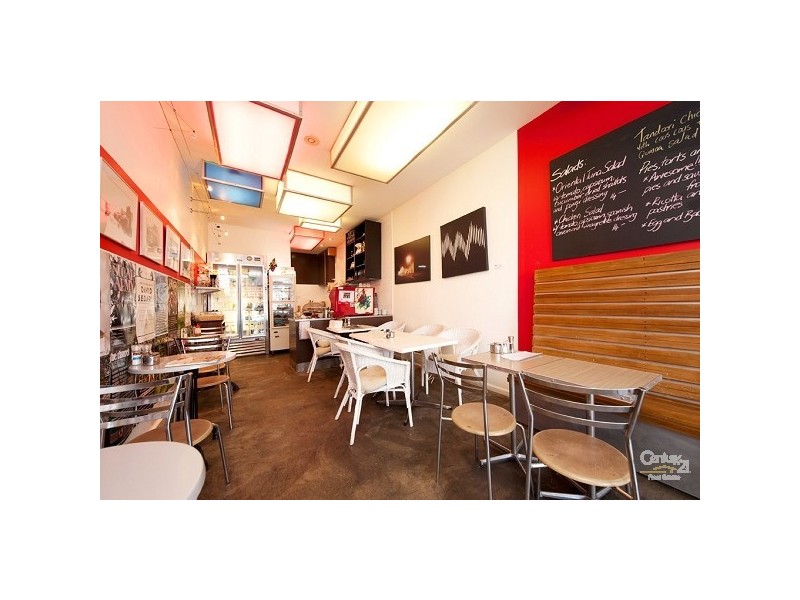 8 Ormond Road, Elwood VIC 3184