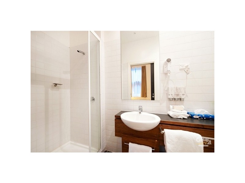34/18 Bank Place, Melbourne VIC 3000