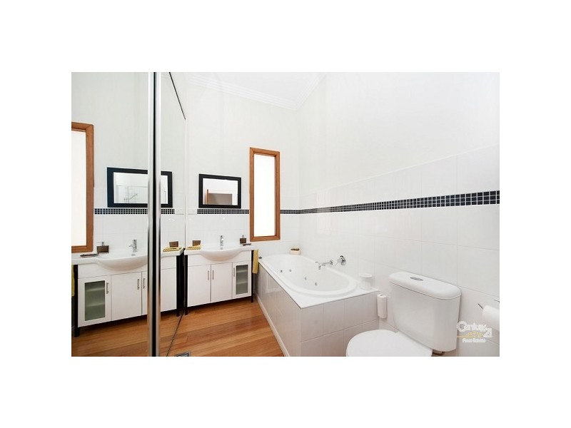 249 Bridport Street West, Albert Park VIC 3206