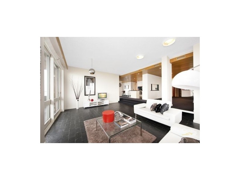 92/13 Upper Esplanade, St Kilda VIC 3182