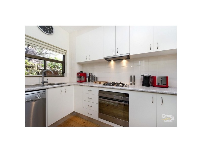 4/289 Barkly Street, St Kilda VIC 3182