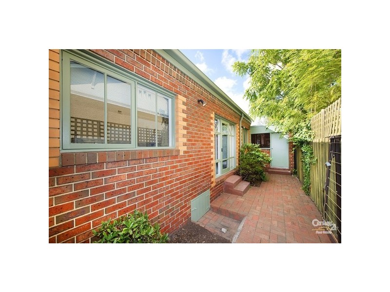 1/245 Alma Road, St Kilda East VIC 3183