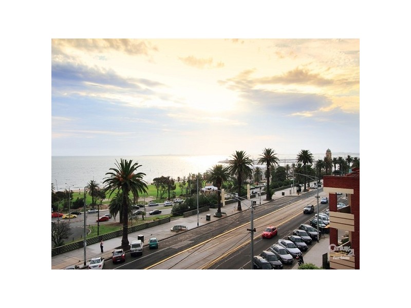 4B/21 The Esplanade, St Kilda VIC 3182