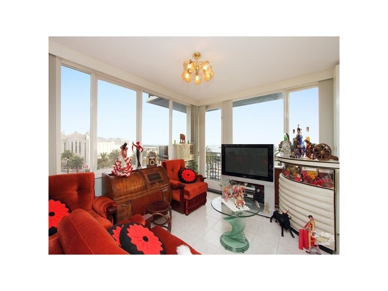 4B/21 The Esplanade, St Kilda VIC 3182