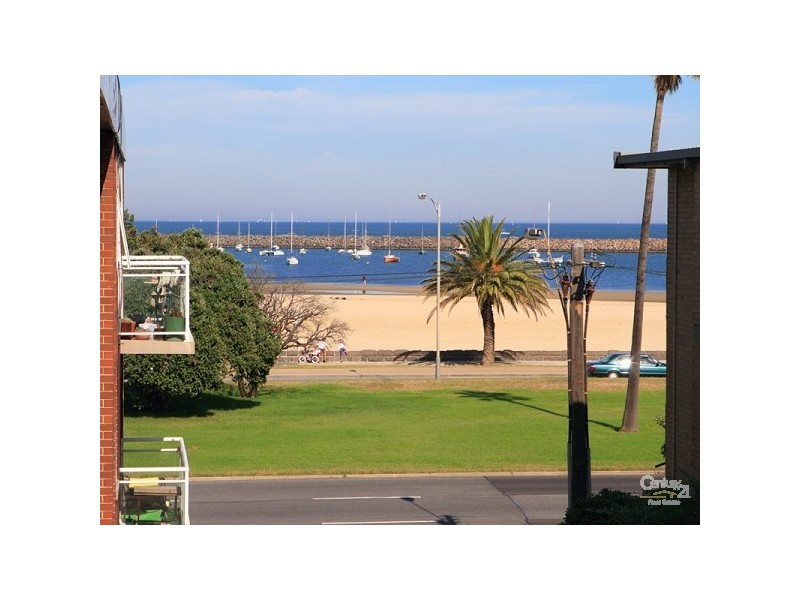 18/323 Beaconsfield Parade, St Kilda West VIC 3182